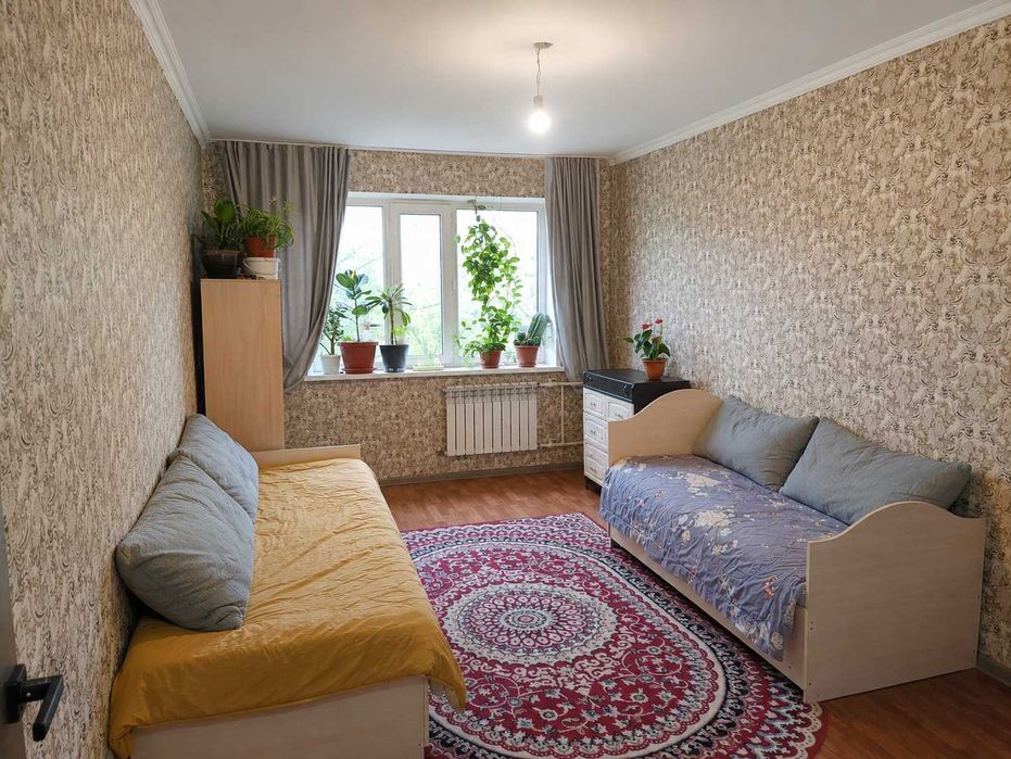 Продам 2-ком. кв. на 6мкр, 2-этаж раздельная планировка. Ипотека!