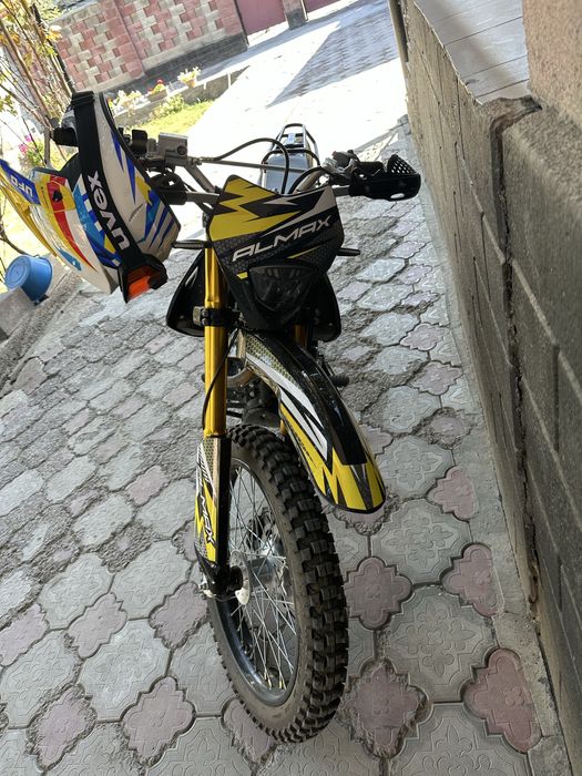 Продам эндуро 300кубов