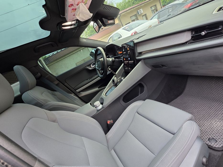 Volvo Polestar-2 СРОЧНО продаётся.
