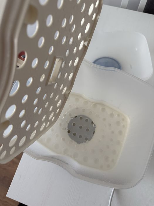 Sterilizator Chicco Compact Eco – stare excelentă, ca nou, folosit foarte puțin