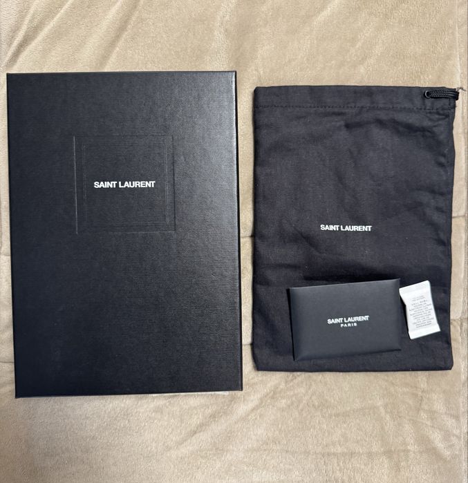 Saint Laurent Envelope Bag – Black Leather