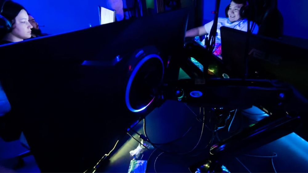 Продам клавиатуры и наушники от Hyper