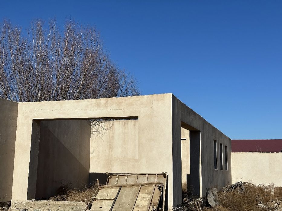 КОТТЕДЖ САТЫЛАДЫ 16 соток, 1.25млрд.сум.КЕЛИСИМЛИ