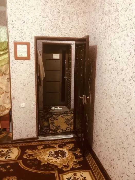 Арзон нархда 1 хонали квартира сотилади 5 микрн