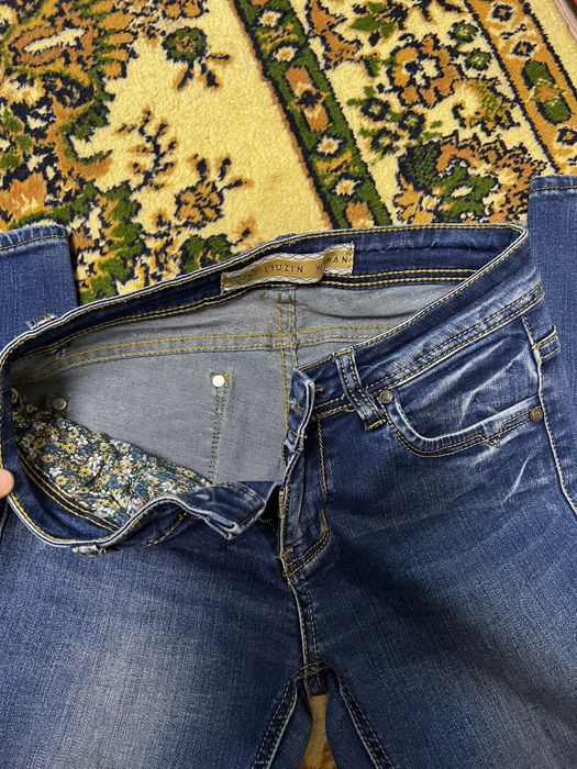 Джинсы женские