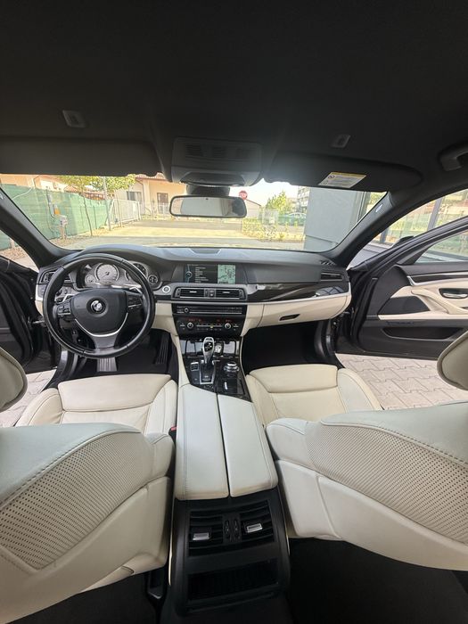 Vand Bmw seria 5 sedan 530d 300cp