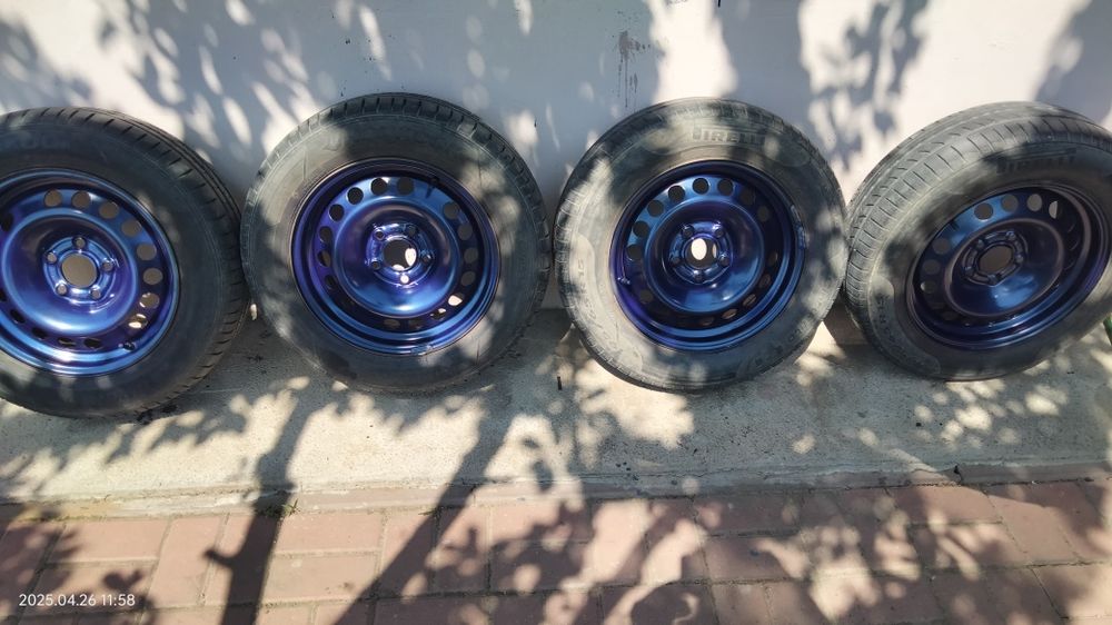 Genți tablă cu cauciucuri R15