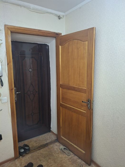 Продам двери комнатные