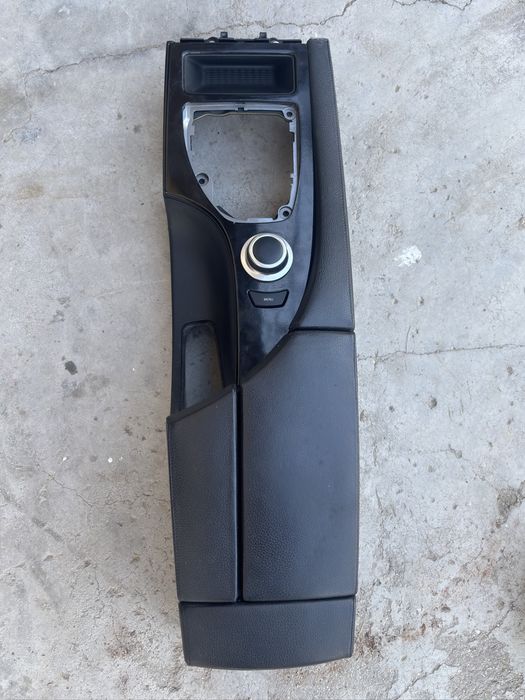 Подлакътник, лайсна и джойстик за BMW E60