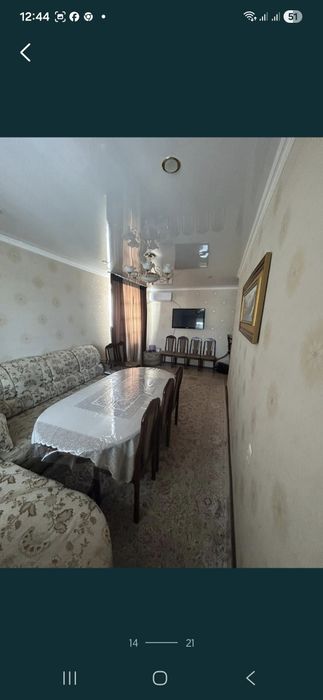 Үш болмелі үи сатылат