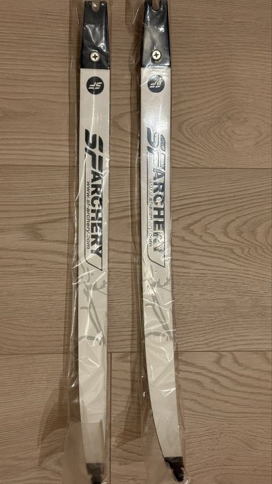 Lame arc recurve Sebastien Flute Axiom+ 36 lbs, Medium, ILF