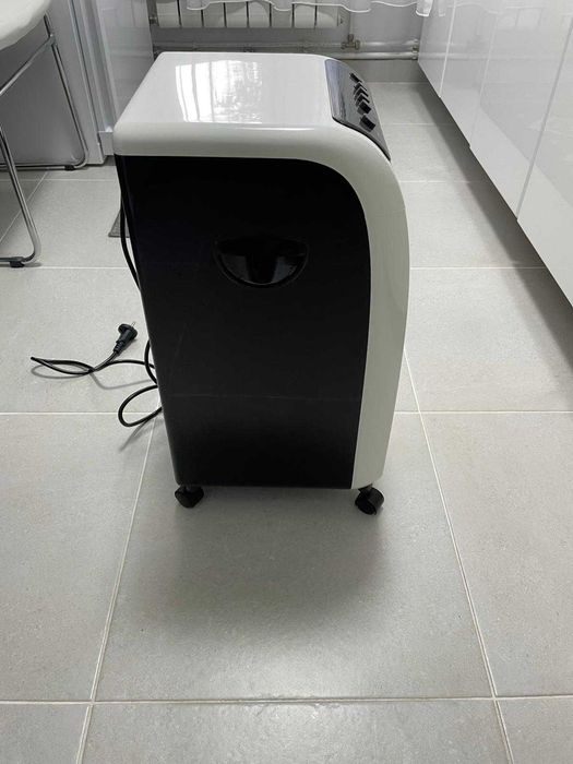 Vand Racitor de aer (combinat 3 in 1:ventilator, racitor si odorizant)