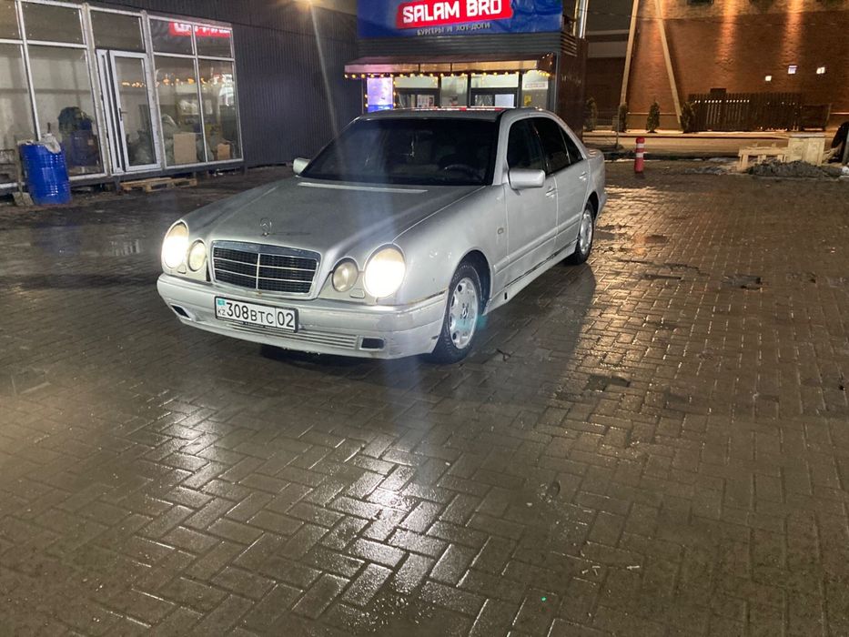 Продам мерседес.