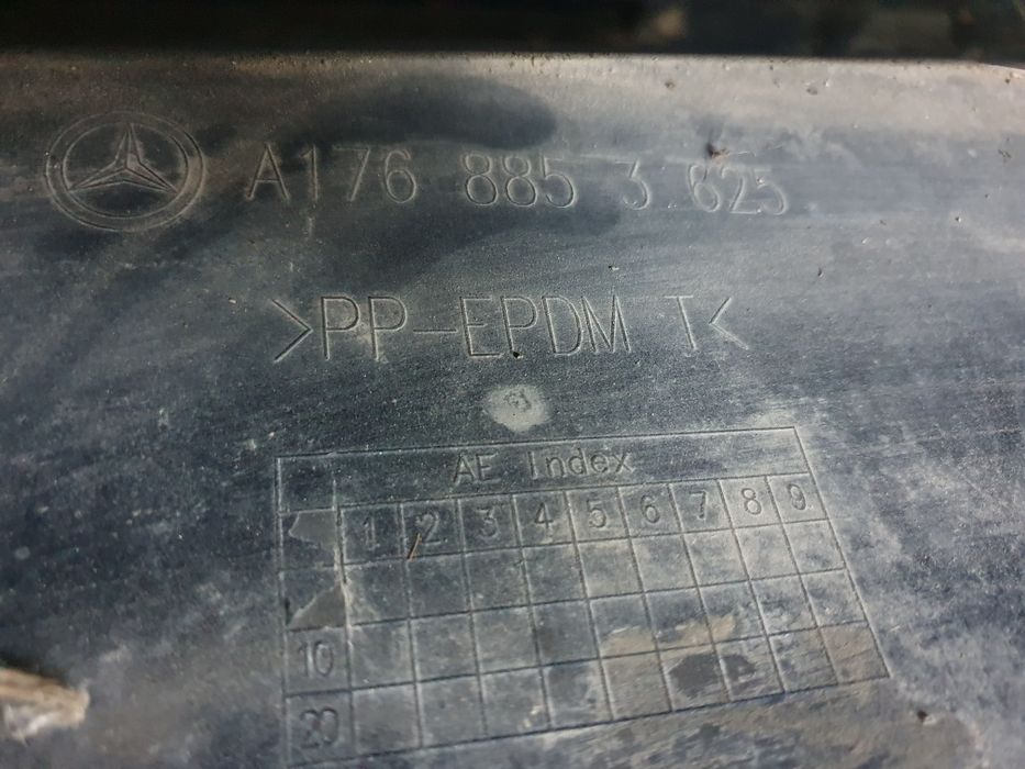 Bara fata Mercedes A Class W176 Facelift SE Sport dupa 2015 cod