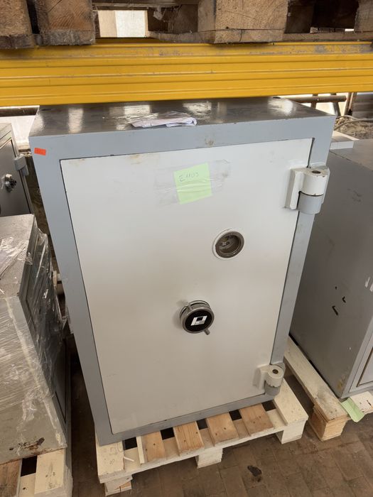 Огнеупорни каси употребявани