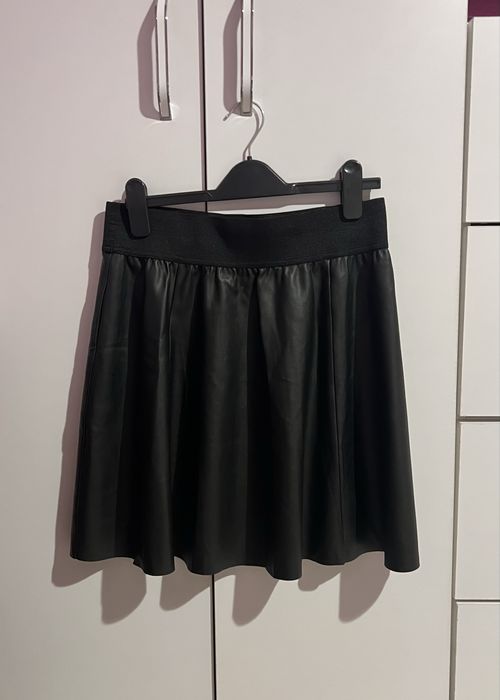 Черна къса кожена пола Terranova