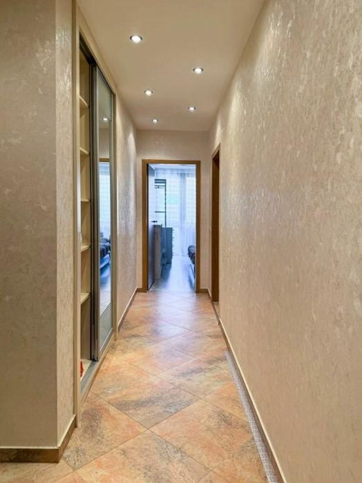 Дава се под наем Двустаен апартамент в София, Оборище - 70 кв.м за 650 € - Снимка #4