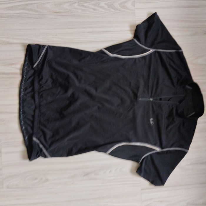 Пистов гащеризон и тениски