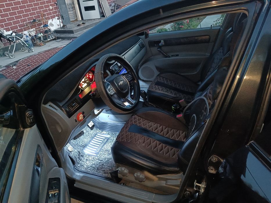 Продается Lasetti  3 позиция.Срочно.