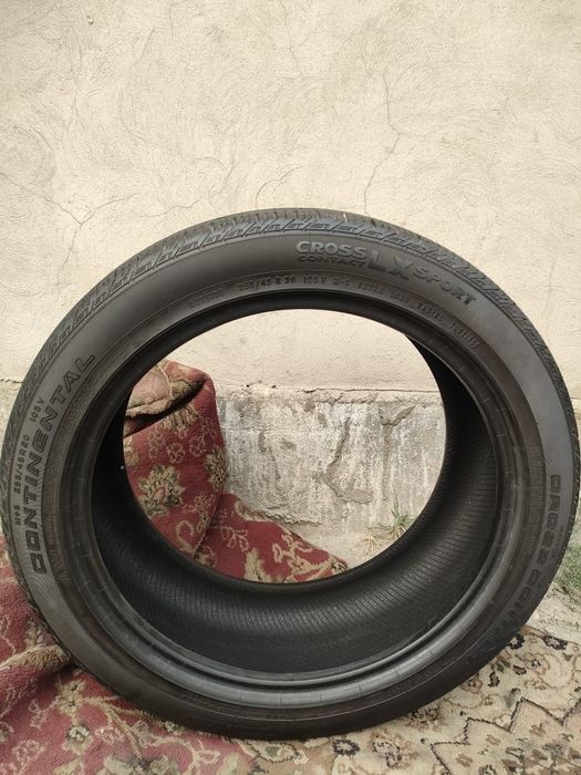 Резина б/у 255/45R20