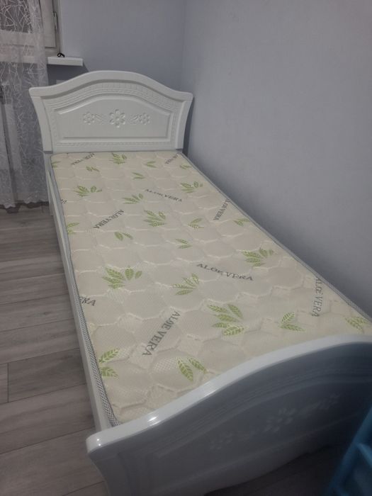 Односпальная кровать