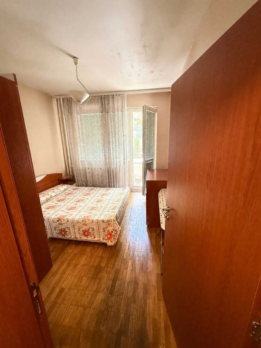 Тристаен имот в кв.Дружба 1