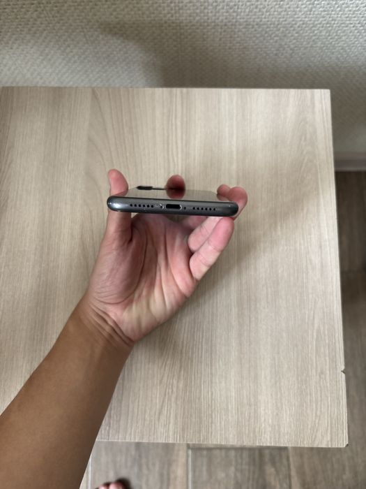 iPhone 11 128gb продам