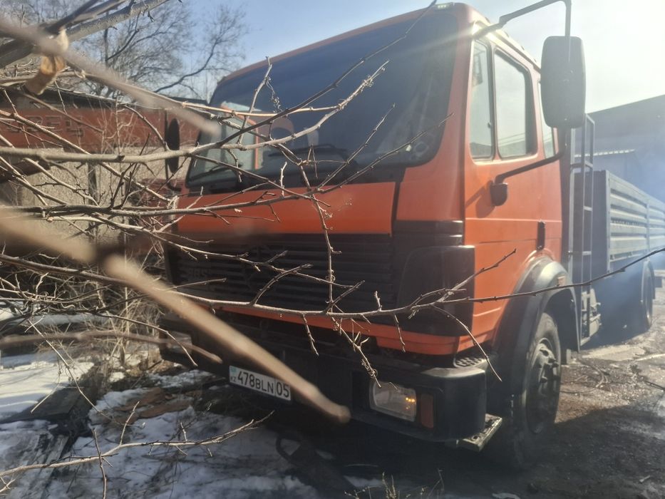 Продам манипулятор Mercedes-Benz