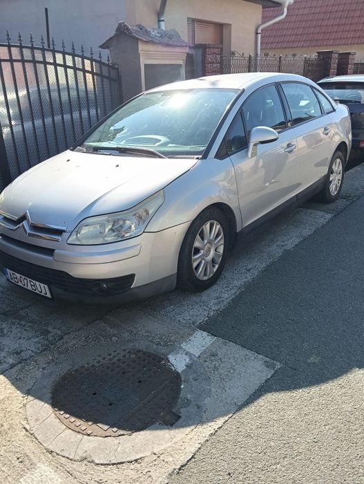 Vând Citroen C4 2009