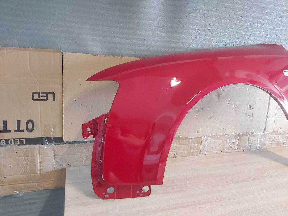 Aripa Fata Stanga Audi A4 B6 2000-2004 Vopsita Rosu