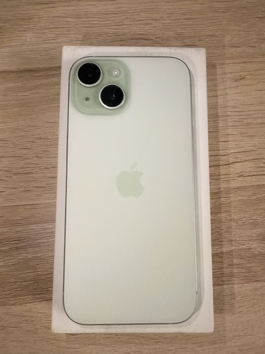 Продам Iphone 15