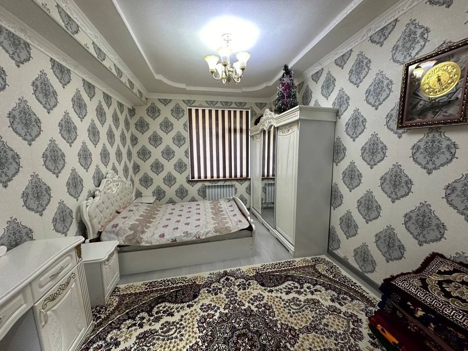 Срочно и сравнительно недорого ! 4 комнатная квартира в новостройке  !