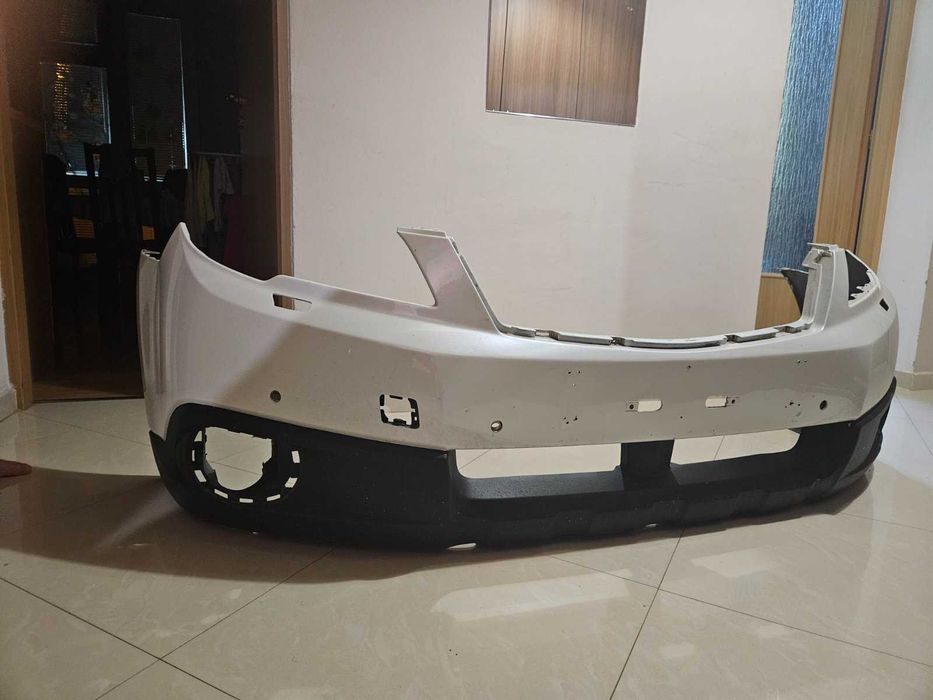 Оригинална предна броня Subaru  Outback