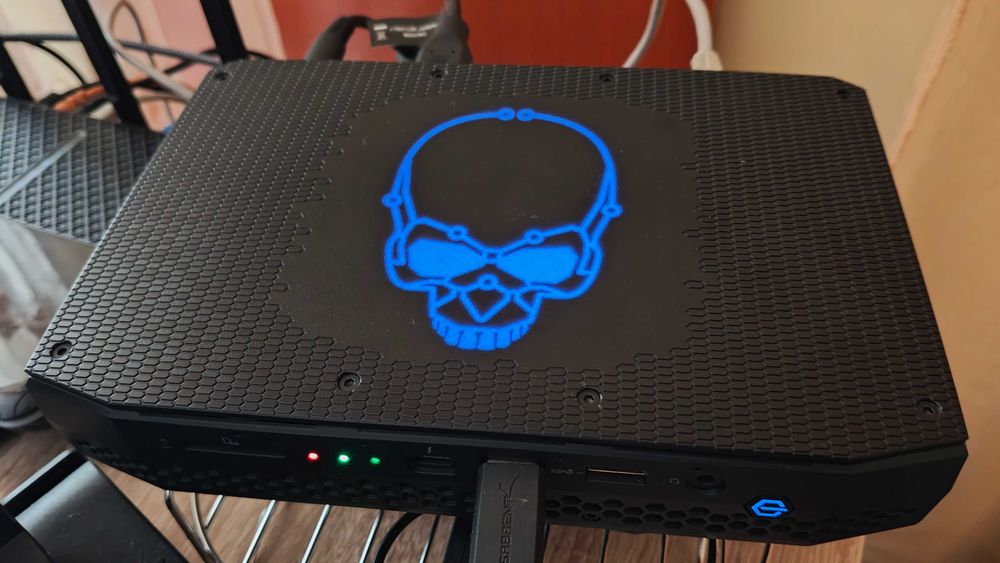 Mini PC Intel i7 11-gen 1165G7, 64GB RAM, 2TB SSD