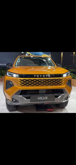 Generația nouă , Toyota Hilux Invincible 2.8 D, 48V Mild Hybrid