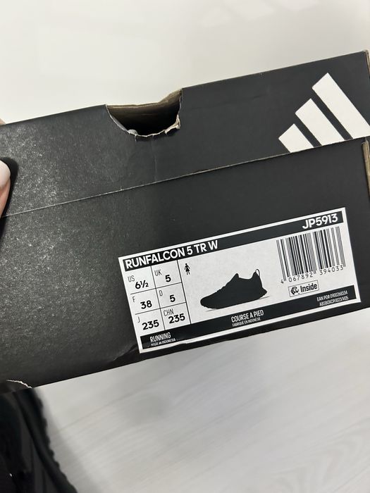 Adidas marimea 36 ( interior 23 cm)