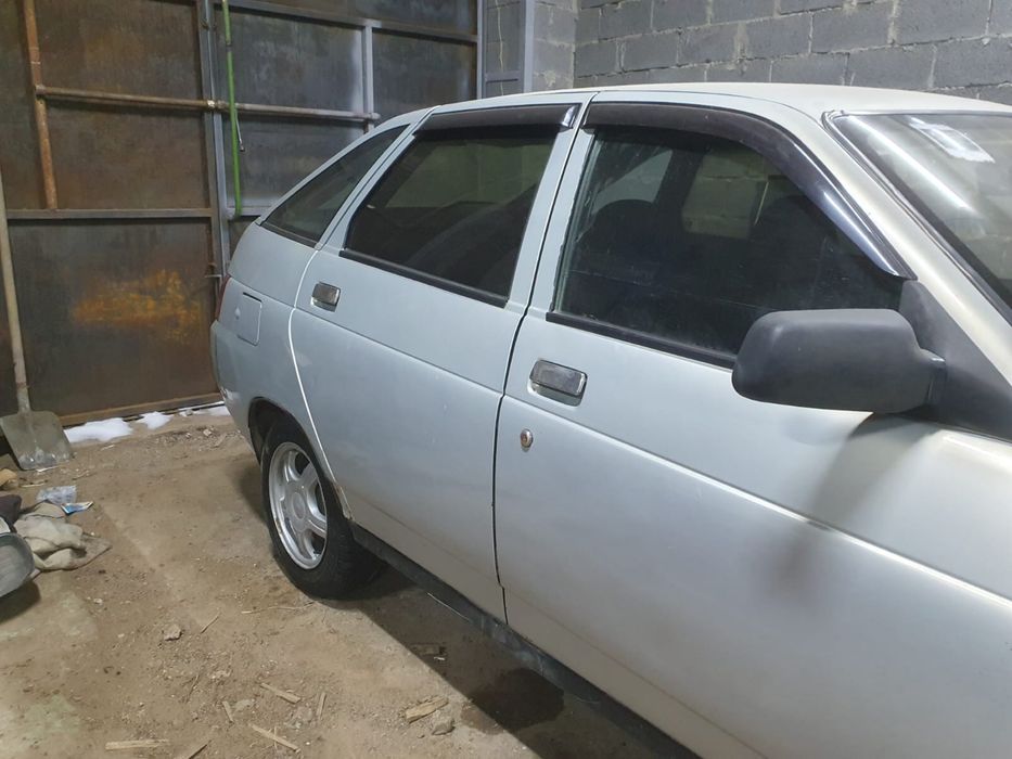 Продам ваз 12 2005г