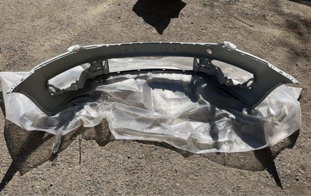 Продам передний бампер от Шкода Октавиа а7