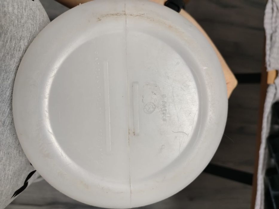 Продам бидон пластиковый