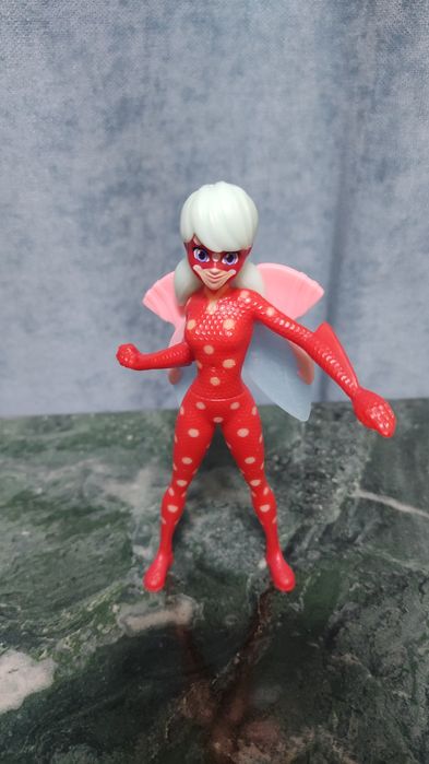 Киндер леди баг и супер кот