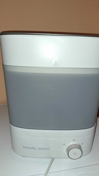 Стерилизатор със сушинлик Philips Avent Premium