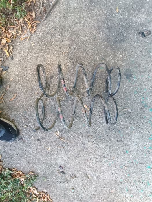 Продам пружины на Субару Форестер