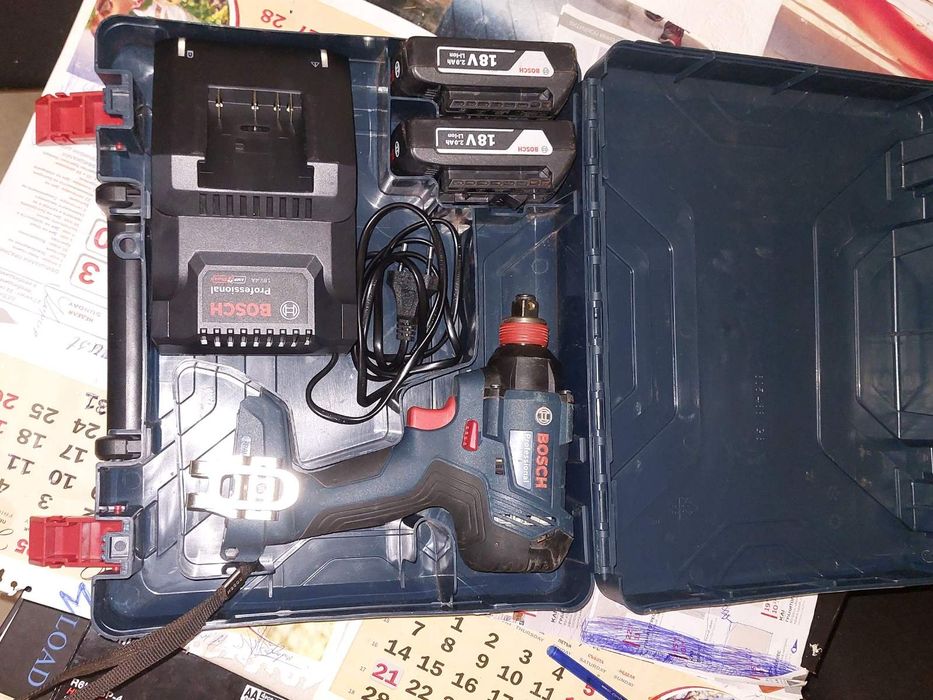 Акомулаторен ударен гайковерт PRO gdx 180-li