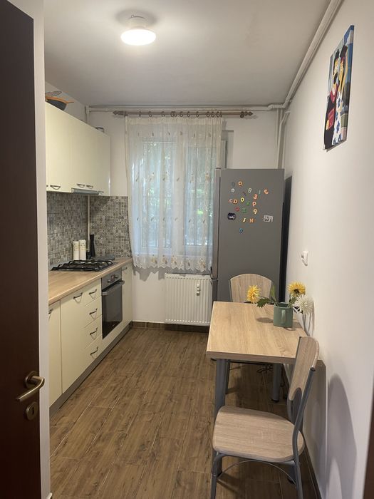 Proprietar - 2 camere metrou Gorjului, P/4 cu balcon