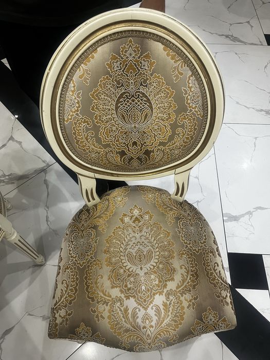 продам 200шт стульчиков
