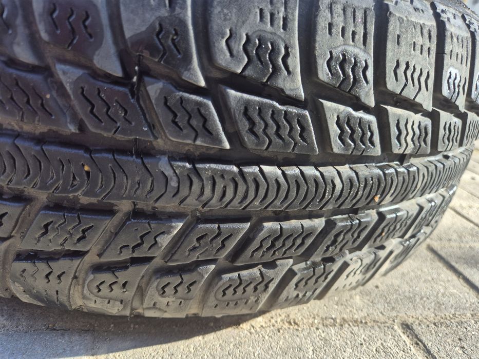 Jante Logan si anvelope 185/65/R15 iarna  4x100 cu buza