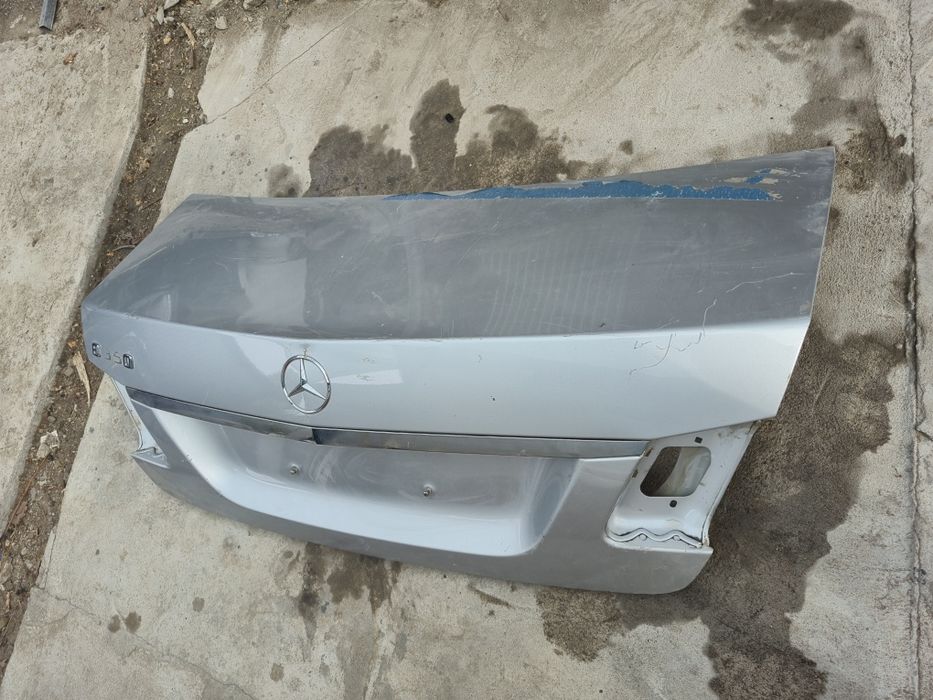 Крышка багажника Мерседес W212