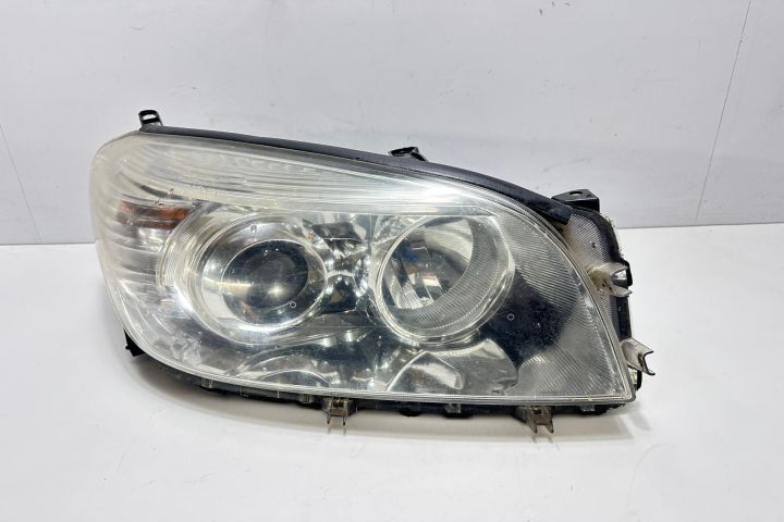 Far Dreapta Toyota RAV4 a 3-a generatie