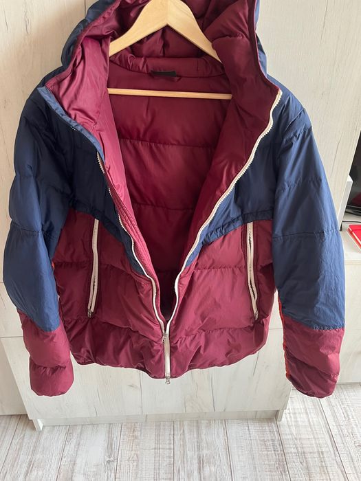 Яке NIKE ……………..