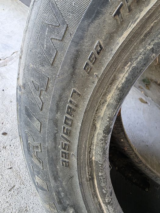 Продам зимнюю резину р17